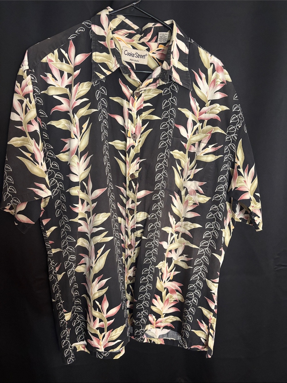 Black Floral Short-Sleeve Cooke Street Shirt XL